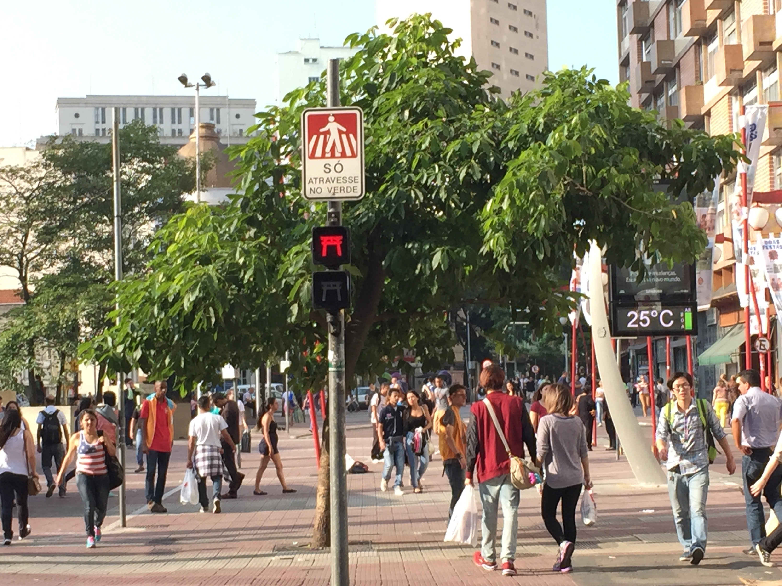 pedestrian sign